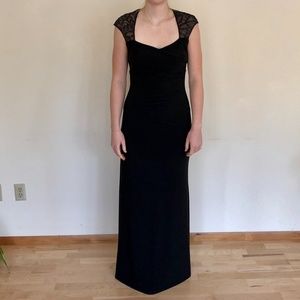 Elegant Ralph Lauren Black evening gown
